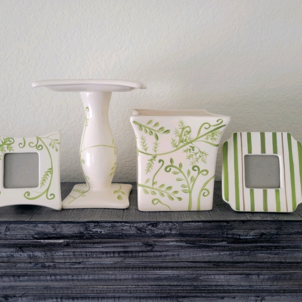 Candle Holder w/Picture Frames